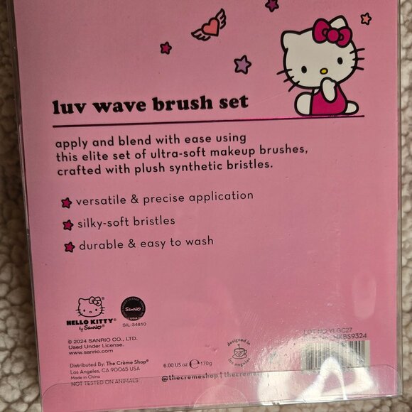 Hello Kitty x Creme Shop Luv Wave Makeup Brush Set Limited Edition - Picture 3 of 4